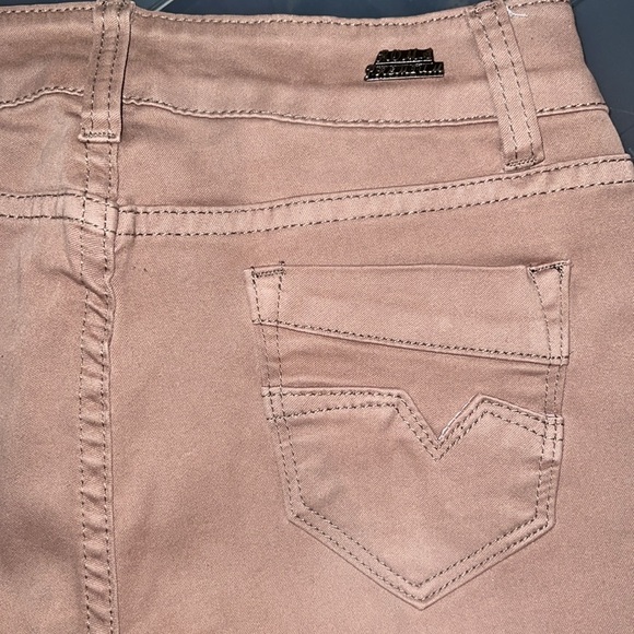 Mid rise tan stretch butt enhancing jeans - Picture 4 of 6